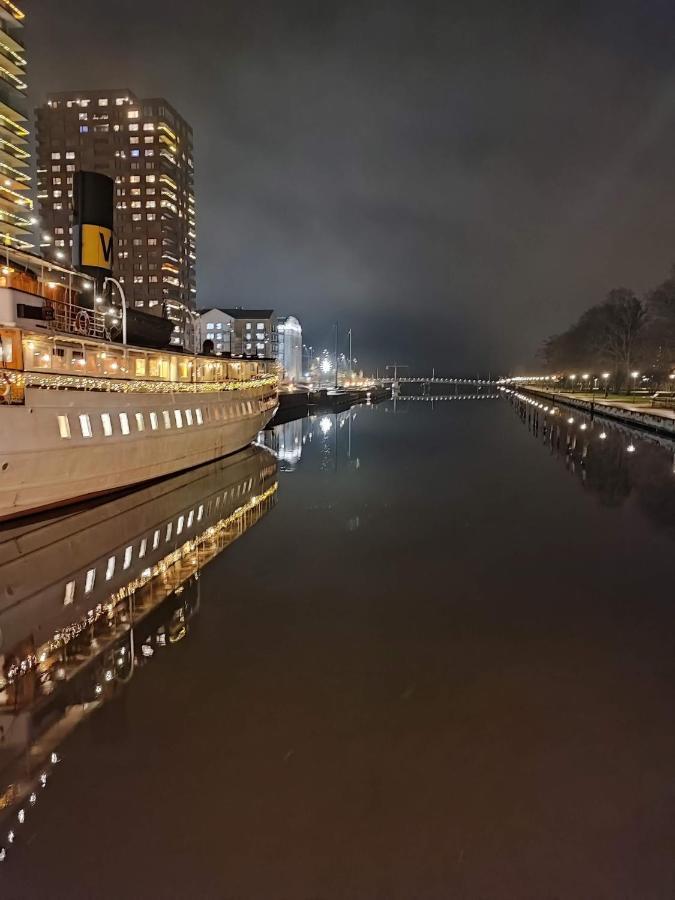 Den Unika Sekelskiftsvaningen. Norrtälje Exterior foto